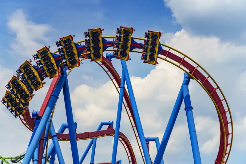 Man Dies Plunging Off Six Flags Coaster